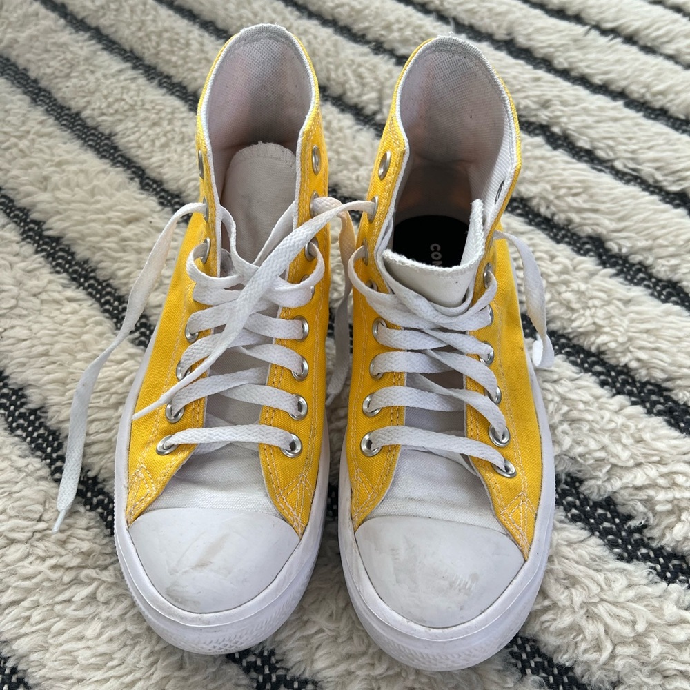Converse Chuck Taylor All Star By You yellow embroidered platform sneakers - Picture 4 of 9